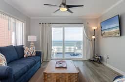 C092 - Corner Penthouse - Image 4