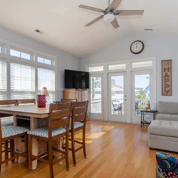 C315 - E-Sea Living - Image 1