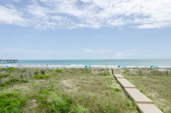 W044 - Oxford's Sand Castle