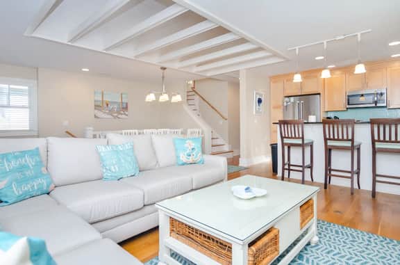 W236 - Beach Living - Image 5